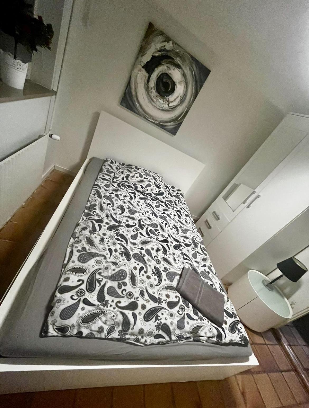 Barneys Rooms Hundige Bagian luar foto