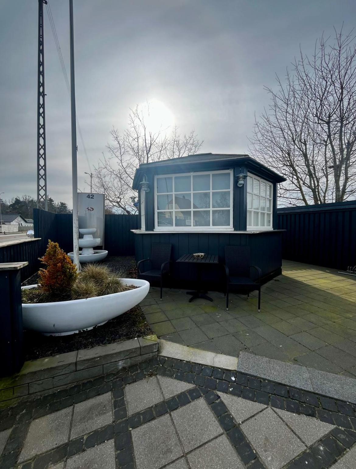 Barneys Rooms Hundige Bagian luar foto