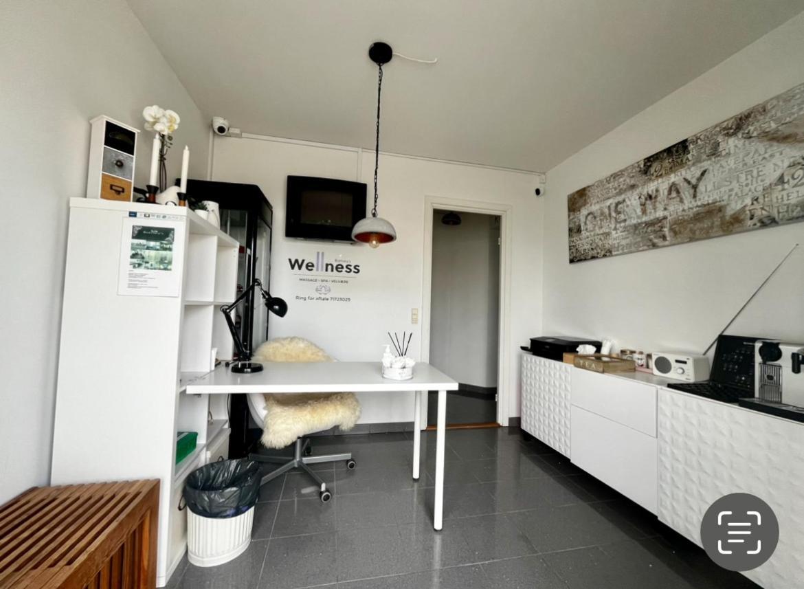 Barneys Rooms Hundige Bagian luar foto